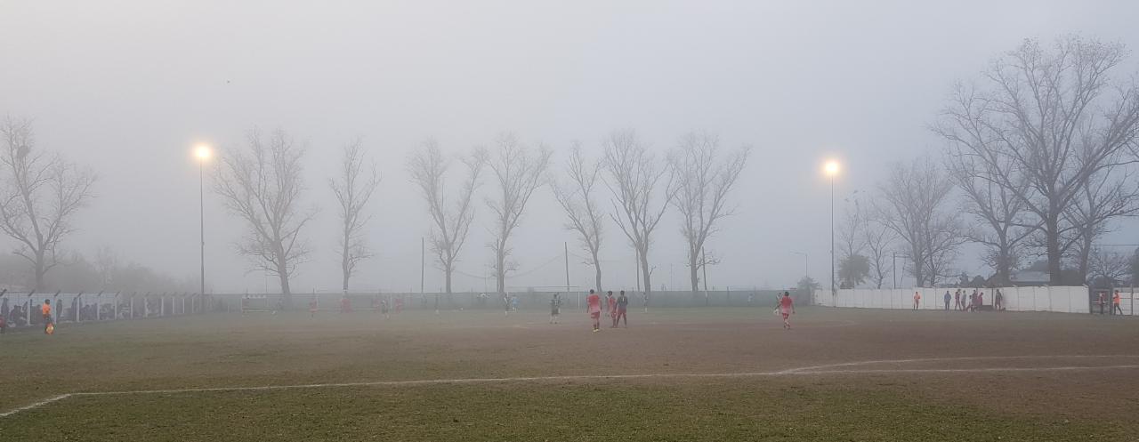 La niebla, protagonista absoluta del cierre del fin de semana